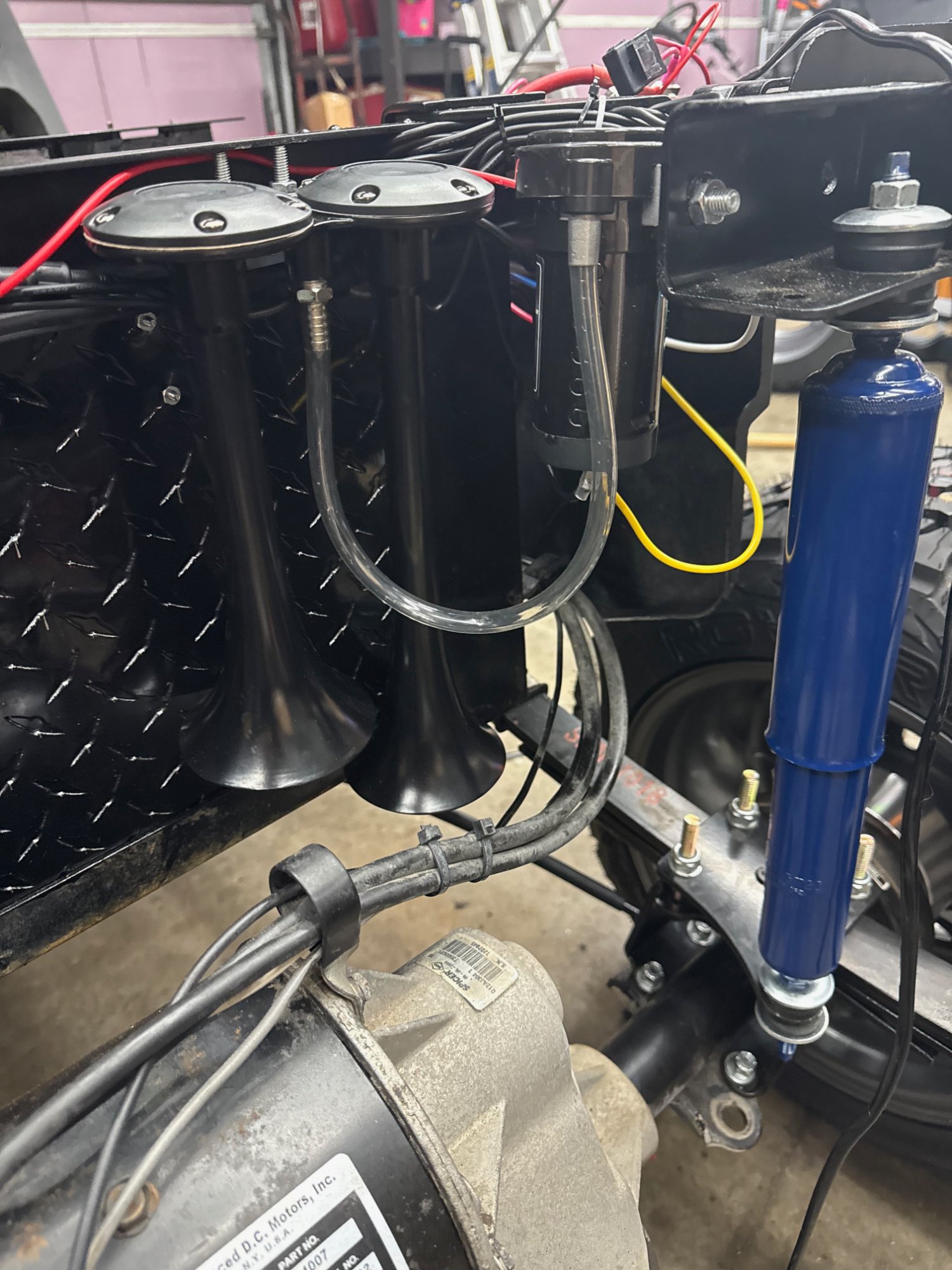 Air horn and coilover suspension detail